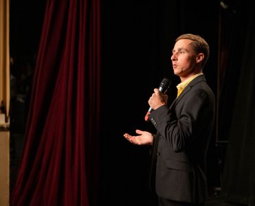 Führungskräfte erhalten individuelle Impulse, die ihre Performance und die Leistung ihres Teams stärken