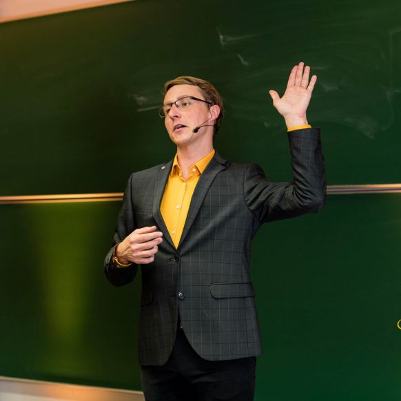 Keynotes Speaker Leadership bei einem großen Unternehmenskongress